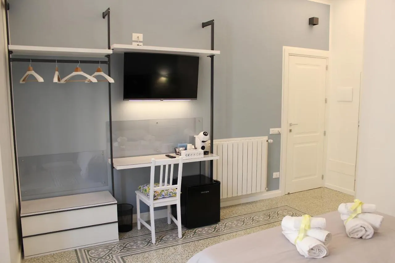 Konukevi Casa Granatelli Otel Palermo