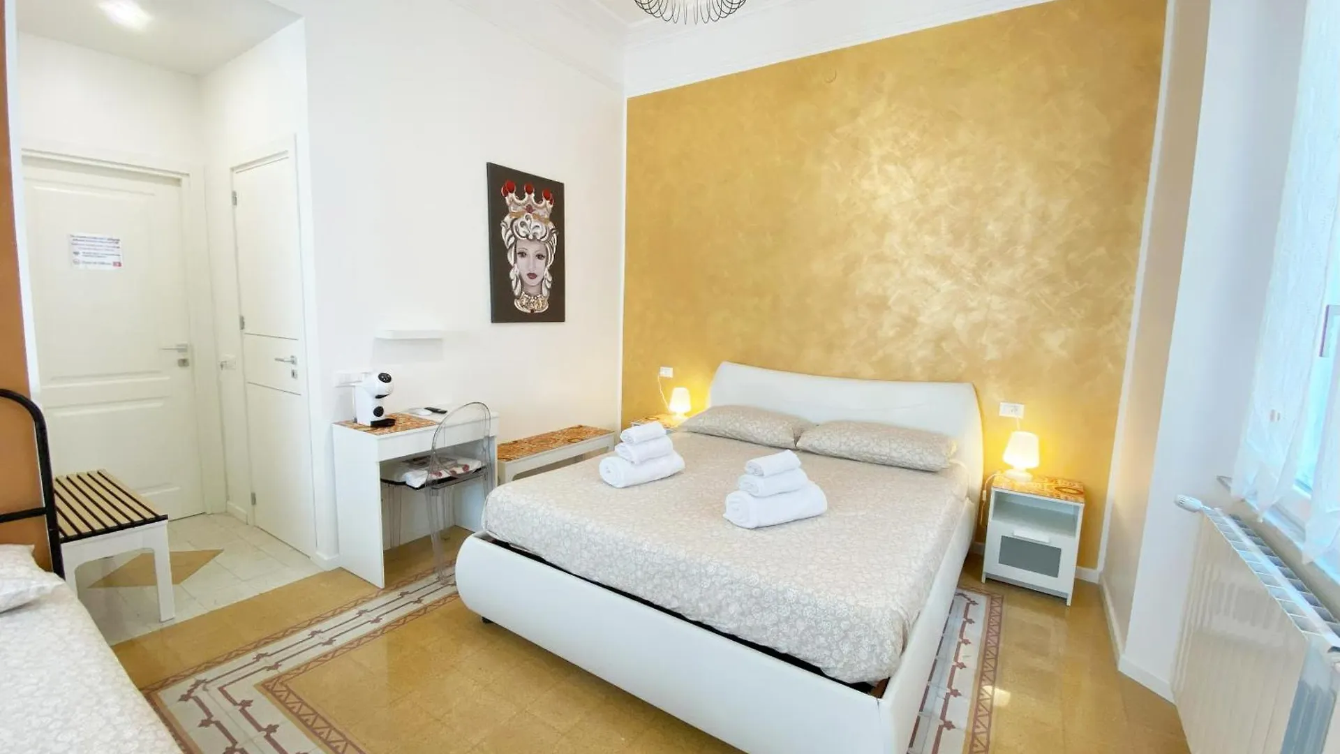 Konukevi Casa Granatelli Otel Palermo